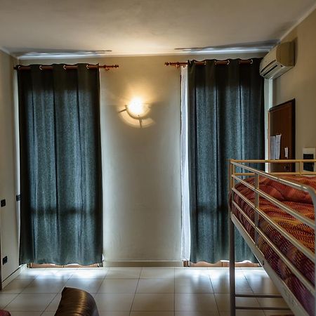 Bed And Breakfast Linate Peschiera Borromeo Luaran gambar